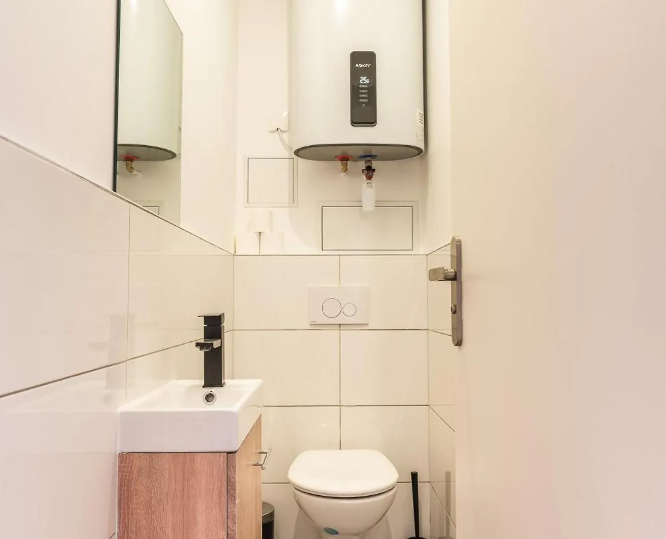 Design - 6 Guests - Buttes Chaumont Apartment *